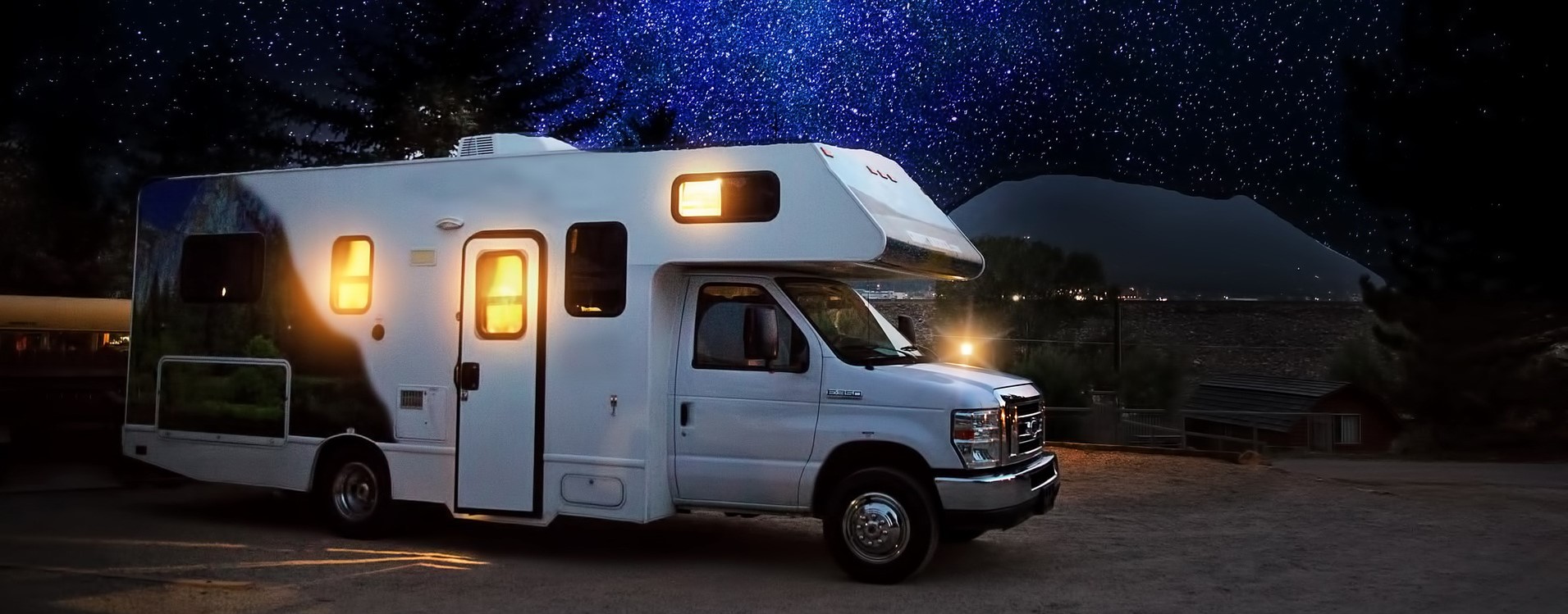 Recreational Vehicle - Night Scene Recreational Vehicle - Night Scene